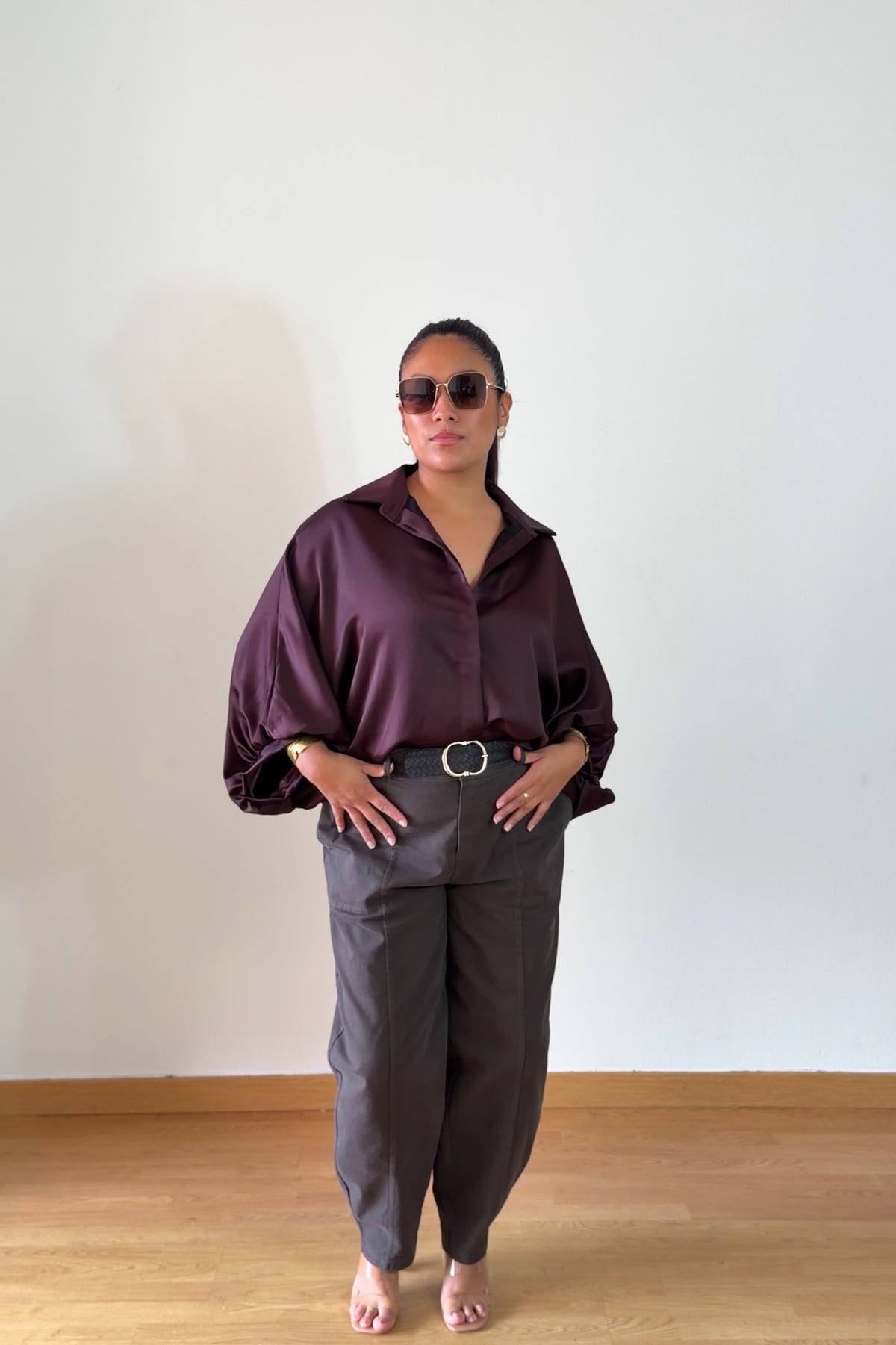 BLUSA SATINADA BERENJENA
