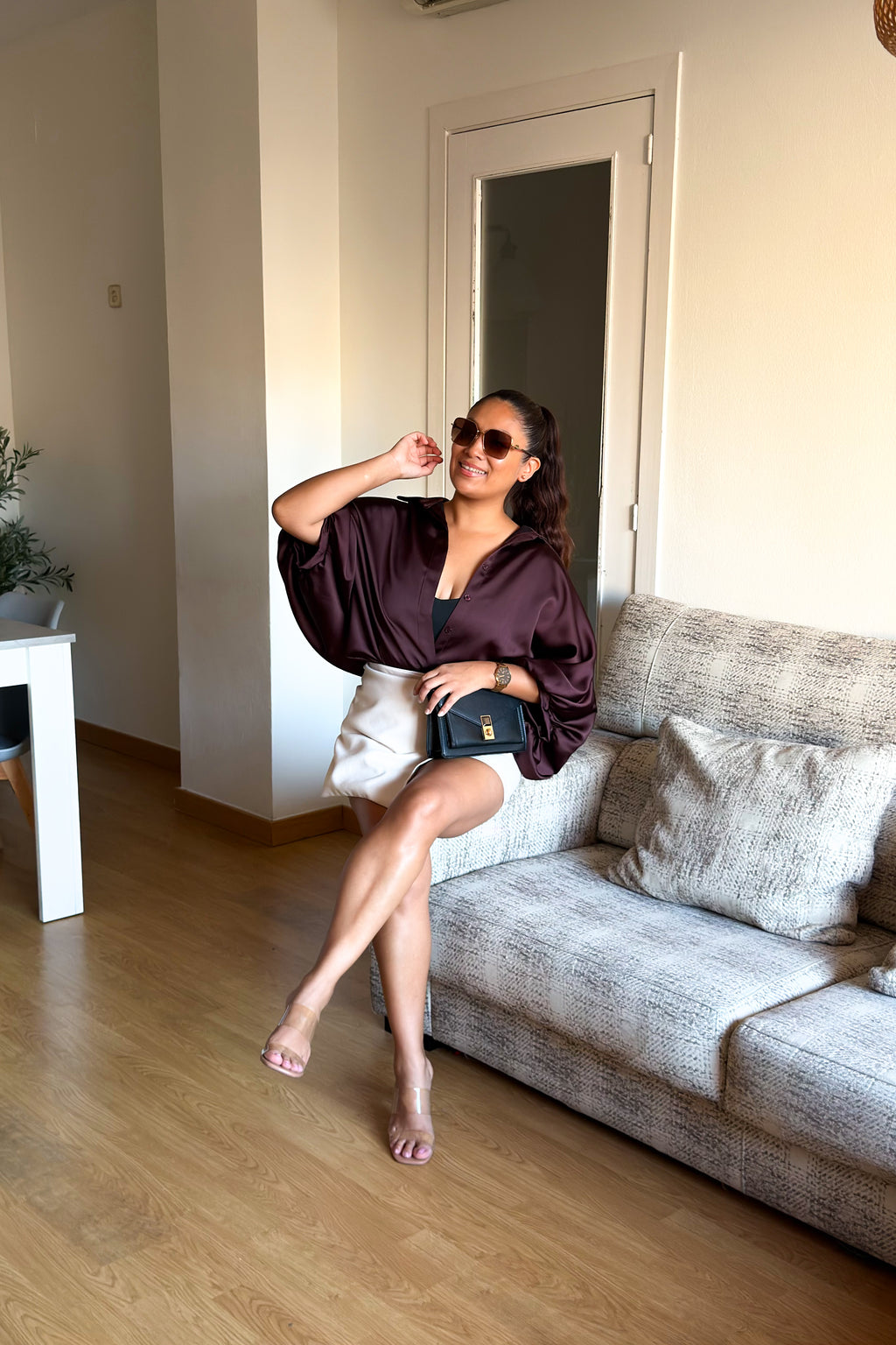BLUSA SATINADA BERENJENA