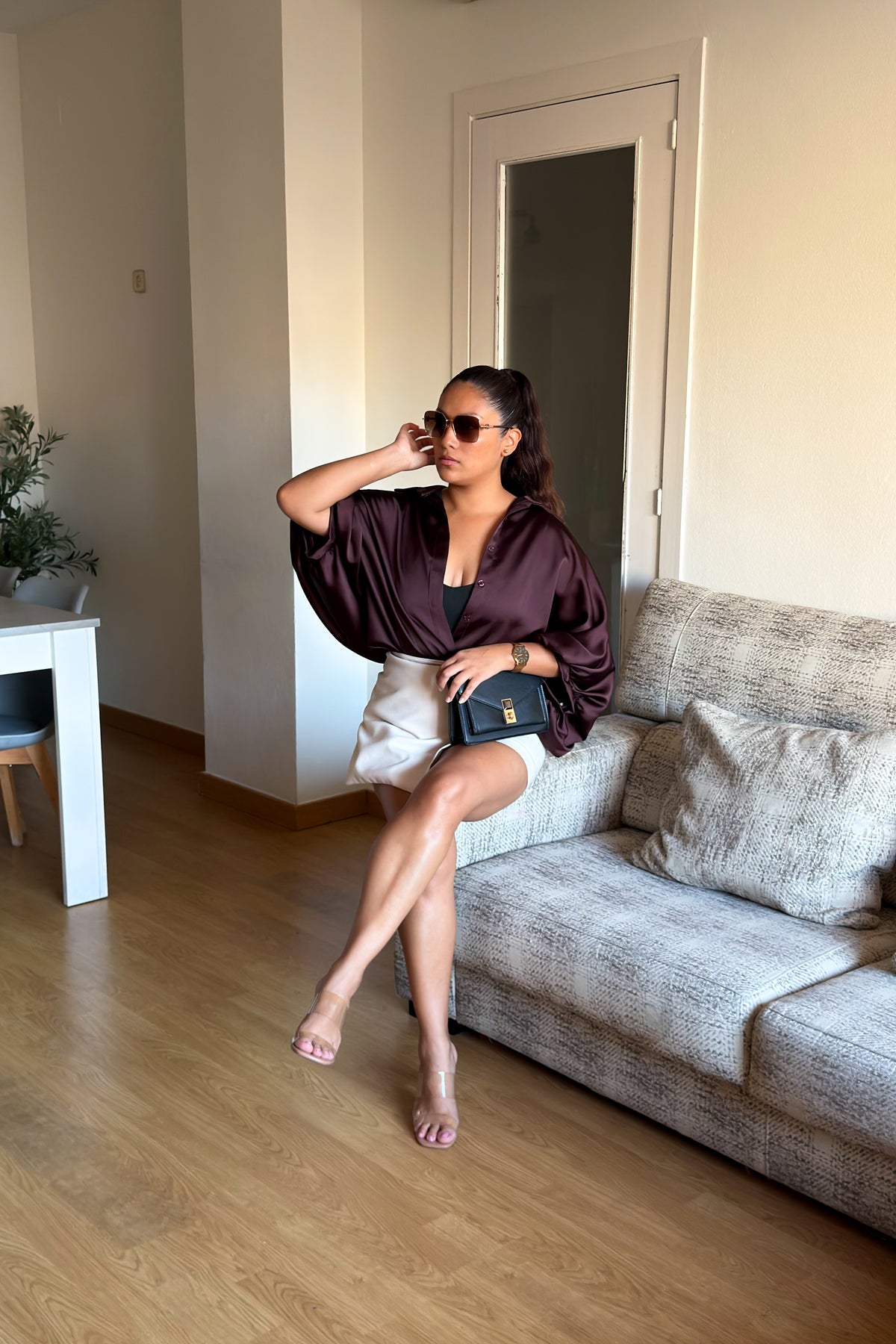 BLUSA SATINADA BERENJENA